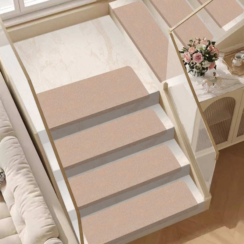 Стълбищен килим – бродиран, полиестерно влакно, самозалепващ, против подхлъзване
