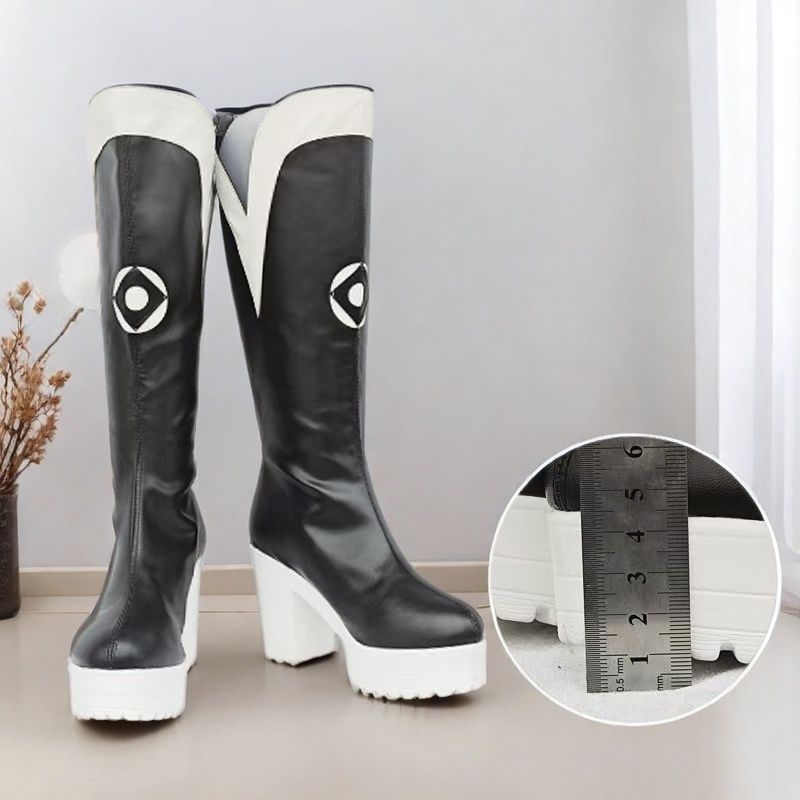 Cosplay térdmagas csizmák, felső része szintetikus bőr, magas szár, hátul záródó cipzár, csíkos mintázat, latex talpbetét