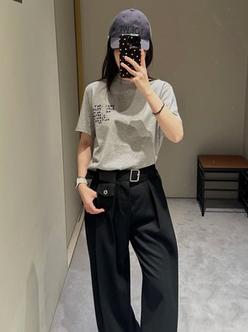 Pamut póló hímzéssel, anime mintával, kerek nyakú, rövid ujjú, laza szabás