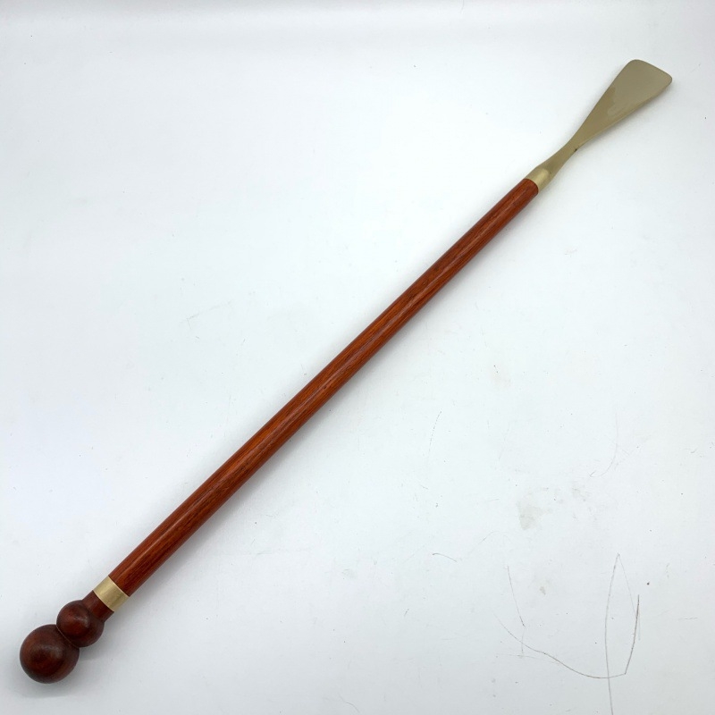 Shoehorn od Ebony drva s dugim držačem, ukrašen školjka; Kod Xh63t7ws; Vrsta: Shoehorn; Pogodno za proljeće i jesen.