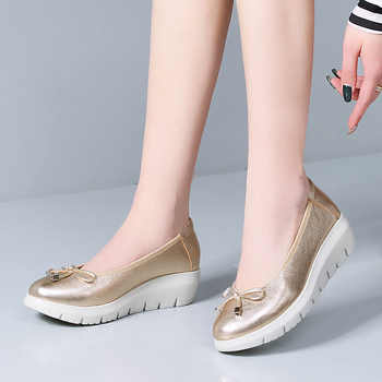 Ženske PU loaferice, slip-on, klinasti pet, zaobljen vrh, debela gumena potplata