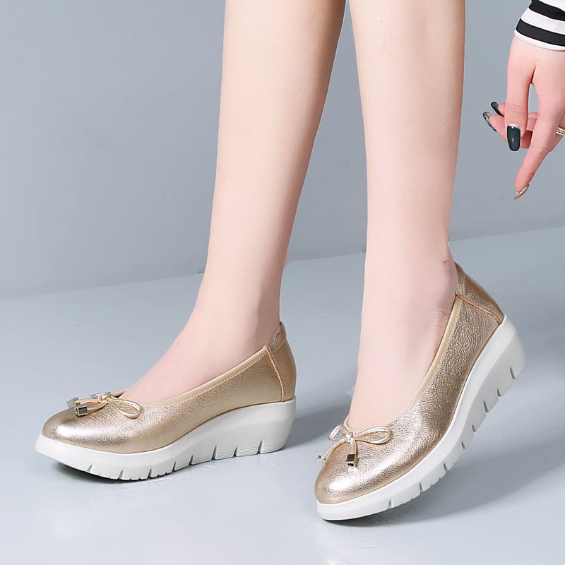 Ženske PU loaferice, slip-on, klinasti pet, zaobljen vrh, debela gumena potplata