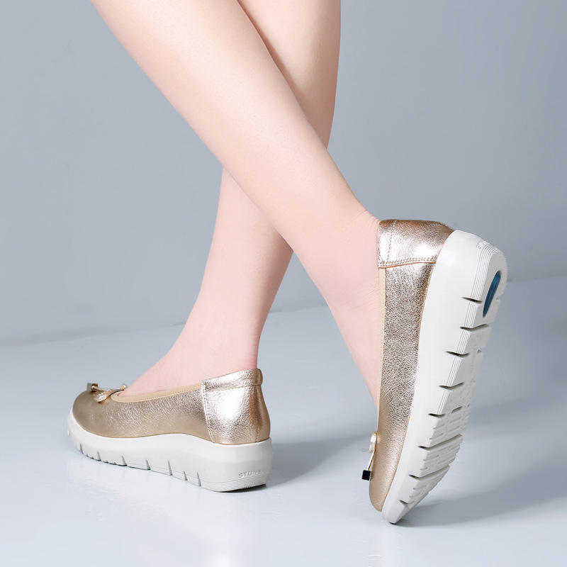 Ženske PU loaferice, slip-on, klinasti pet, zaobljen vrh, debela gumena potplata