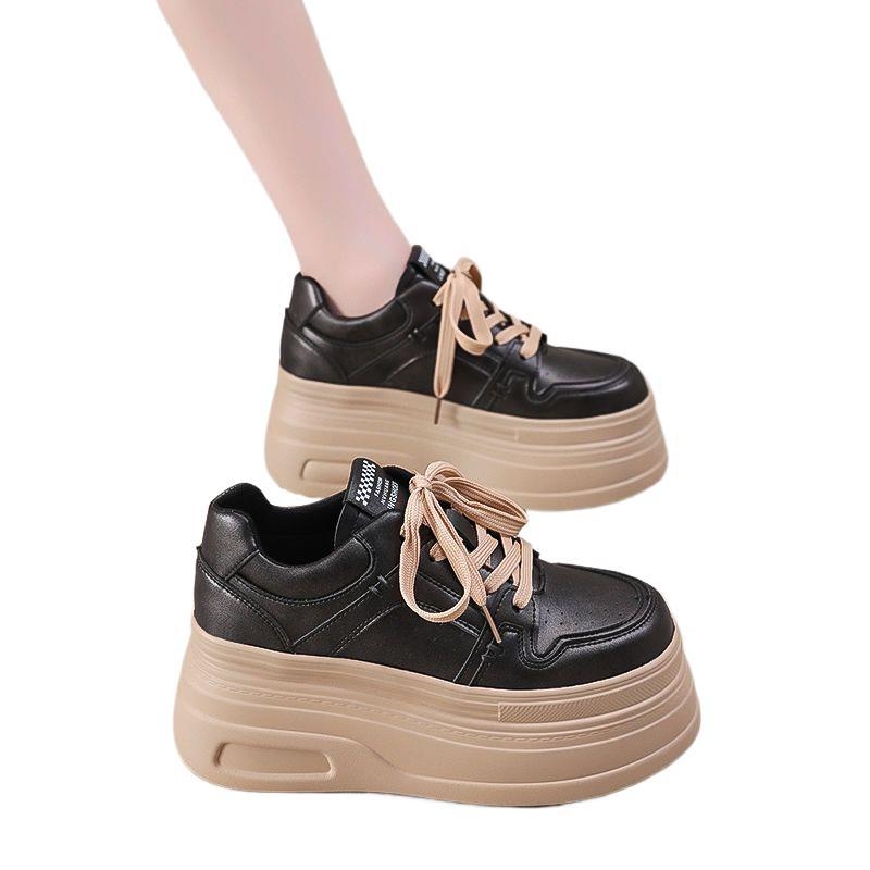 Ženske platforme tenisice, kožni gornji dio, debeli potplat, zaobljeni prst, vezanje ili slip-on