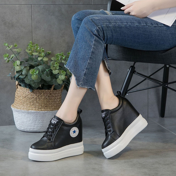 Valódi bőrből készült platformcipő, kerek orr, 8 cm feletti sarok, PU talp