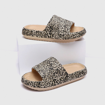 GELLEBRO Ženske EVA papuče s debelim potplatom, maskirni leopard uzorak, masaža, prozračne, lake