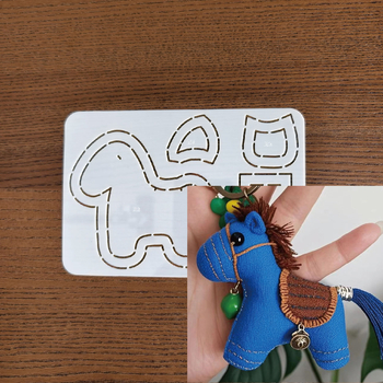 DIY mekani šabloni za crtanje i patchwork — motivi: malo konje, malo slonče, dragonfly; oblici za baseball kapu i novčanik za kovanice