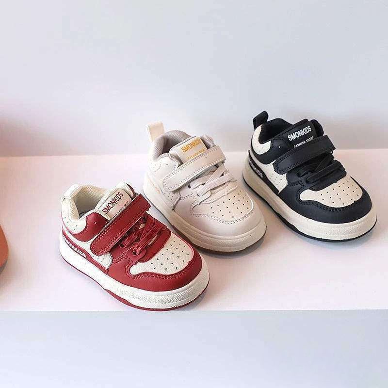 Pantofi sport pentru copii, slip-on, din piele artificială, talpă de cauciuc, înălțime medie (3–7 cm), închiderea Velcro, respirabili și antiderapante