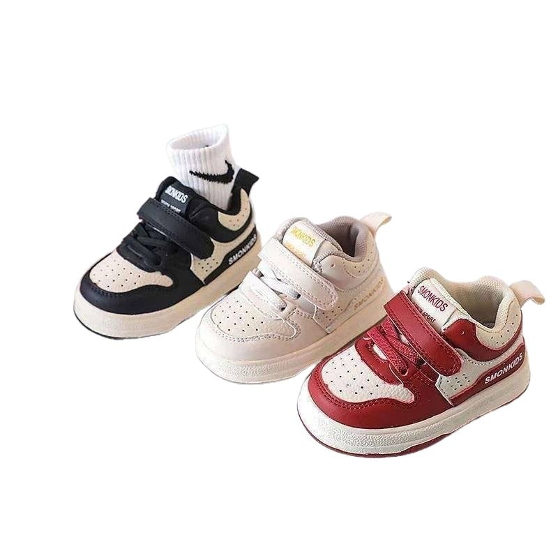 Pantofi sport pentru copii, slip-on, din piele artificială, talpă de cauciuc, înălțime medie (3–7 cm), închiderea Velcro, respirabili și antiderapante