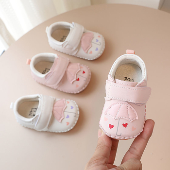 Kisgyermek lány cipő, puha talppal, csúszásmentes, mintás rajzfilm, felsőrész műbőr, 1–3 éveseknek