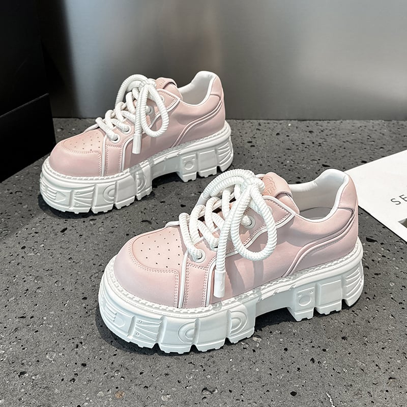 Pantofi dama cu talpă groasă, închidere cu șireturi, partea superioară din microfibră, talpă din spumă de cauciuc, creștere în înălime