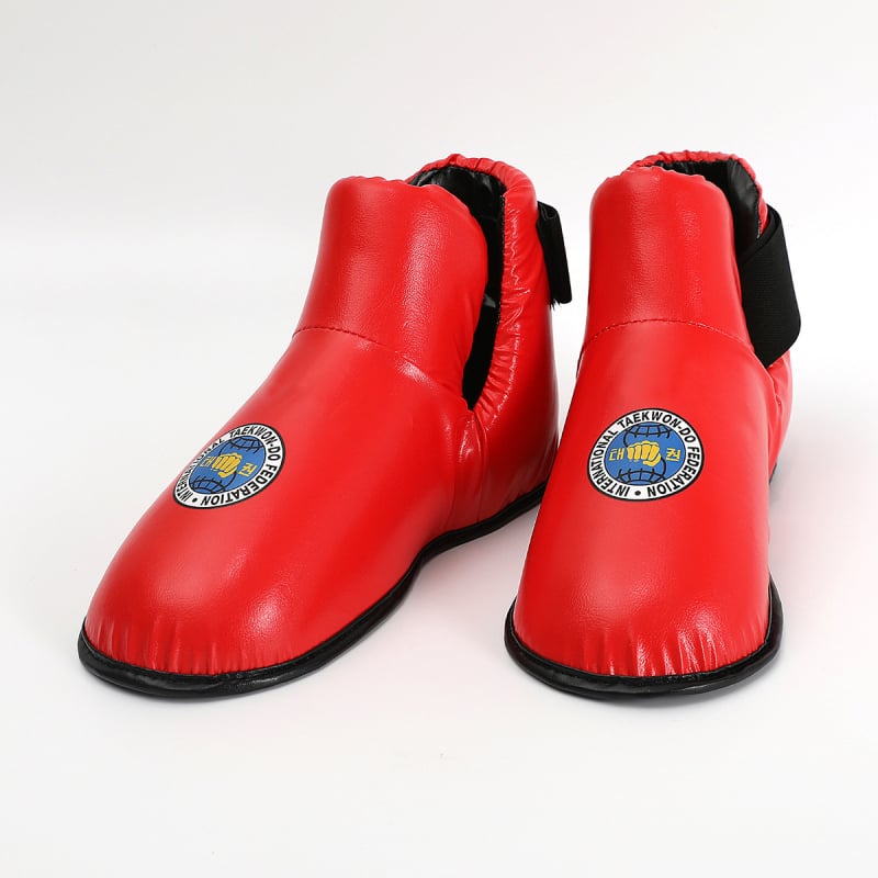 ITF Taekwondo rukavice i zaštitne navlake za stopala za natjecateljsku pripremu – zaštitni dijelovi: dlan, zglob, lakat, gležanj; materijal: poliestersko vlakno