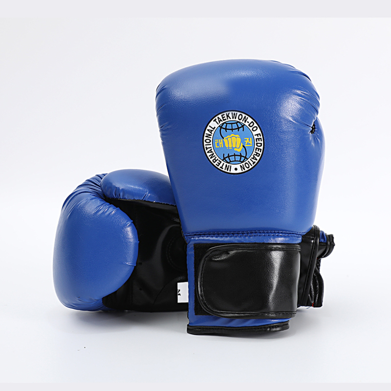 ITF Taekwondo rukavice i zaštitne navlake za stopala za natjecateljsku pripremu – zaštitni dijelovi: dlan, zglob, lakat, gležanj; materijal: poliestersko vlakno