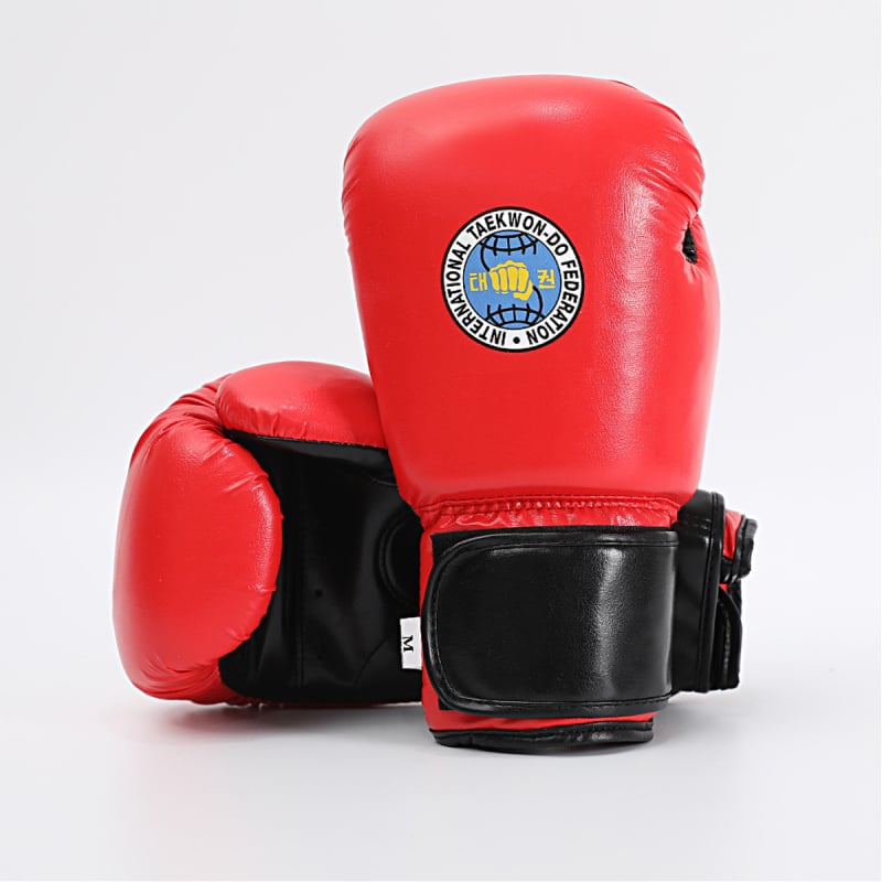 ITF Taekwondo rukavice i zaštitne navlake za stopala za natjecateljsku pripremu – zaštitni dijelovi: dlan, zglob, lakat, gležanj; materijal: poliestersko vlakno