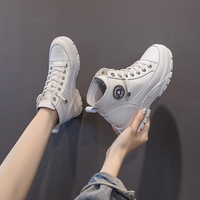 Ženske sportske casual tenisice s unutarnjim povećanjem visine, gornji dio od dvostruke goveđe kože, 6-8 cm povišena peta, potplat od poliuretana