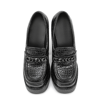 Női magas sarkú cipő négyzetes orral és vastag sarokkal — felső: szuper rost; belső: természetes bőr; talp: gumi; sarokmagasság: >8 cm