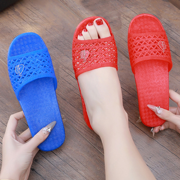 Papuci de interior pentru femei - antiderapante, respirante, rezistente la uzură; partea superioară din plastic; talpă PVC turnată prin injecție