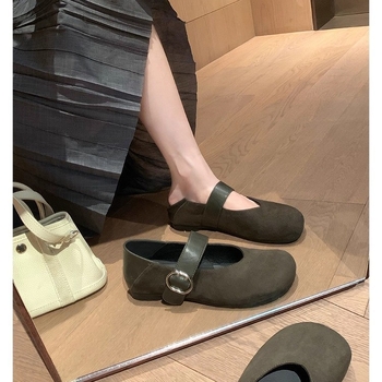 Női Mary Jane cipő, leopard mintás, belső emelés, négyszögletes orr, velúr felsőrész, középmagas sarok 3-6 cm