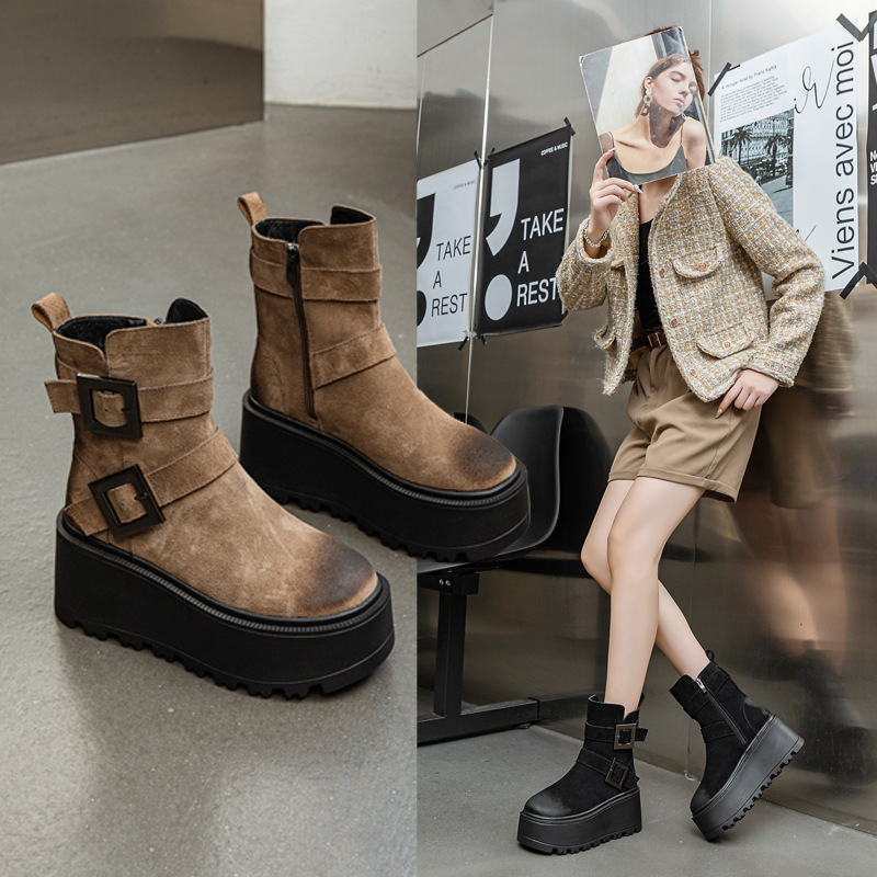 Martin čizme za žene, gornji dio od dvostruke kože, srednje duljine do potkoljenice, 6-8 cm visok pet, đon od poliuretana, bočni zatvarač