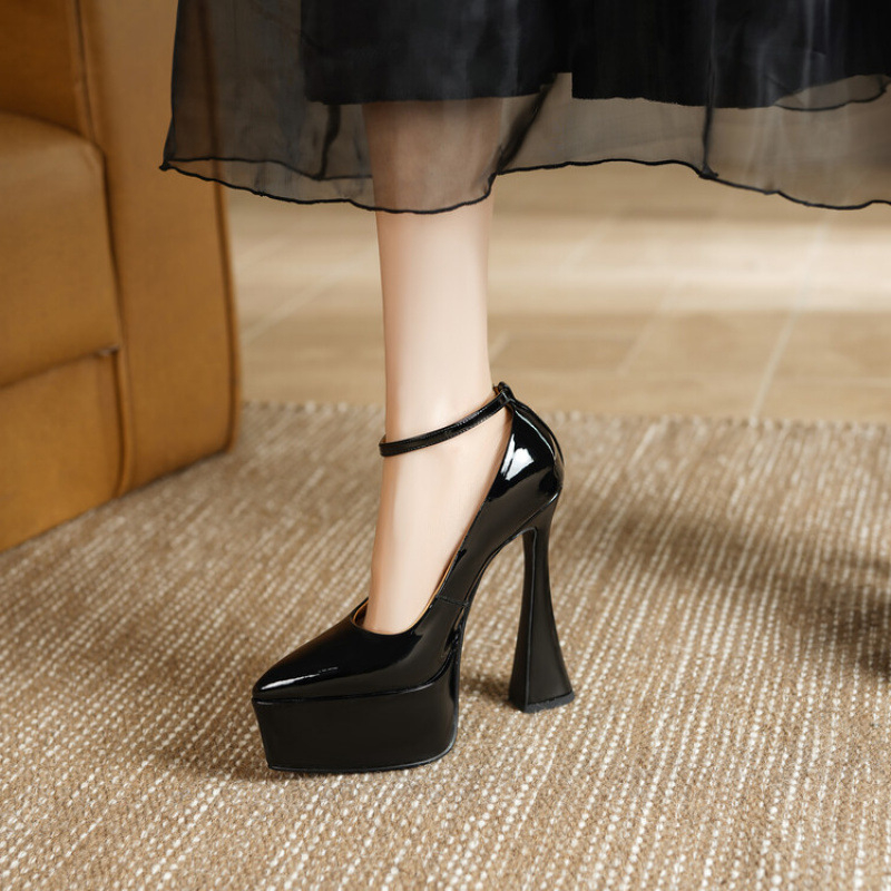 Pantofi de banchet pentru femei – vârf ascuțit, piele naturală pe exterior, toc 6–8 cm, închidere cu cataramă pe o bandă