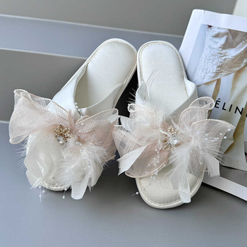 Papuci de damă satin cu funda cu pene, stil coreean, partea superioară din plastic, talpă TPR, moi, antiderapante