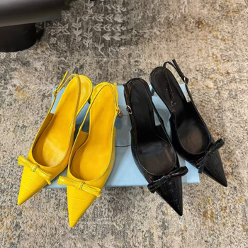 Ženske salonke s oštrim vrhom i stražnjim remenom — kitten heel, gornji dio od vrhunske kože, potplat od prave kože, ulošak od ovčje kože, kopča, visina pete 6-8 cm