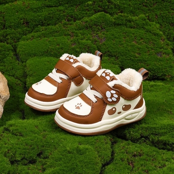 Dječje tenisice s cartoon motivom, gornji dio od umjetne kože, potplat od plastike, za uzrast 1–3 godine, jesen-zima