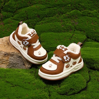 Dječje tenisice s cartoon motivom, gornji dio od umjetne kože, potplat od plastike, za uzrast 1–3 godine, jesen-zima
