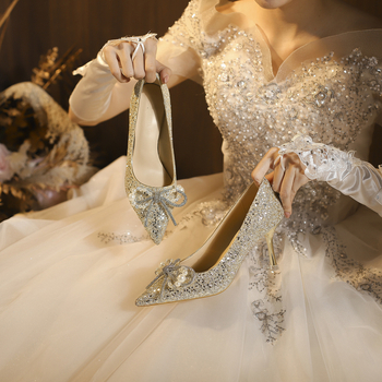 Pantofi de mireasă pentru femei, toc înalt pentru picioare late — vârf ascuțit, toc 6–8 cm, partea superioară Greet, căptușeală și branț din Super fiber, talpă Rubber