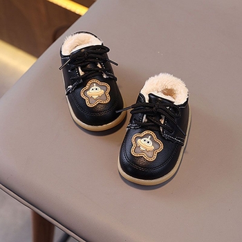 Téli hócipők kisgyerekeknek (1–3 év) - műbőr felsőrész, műanyag talp, csúszásmentes, karikatúra mintázat