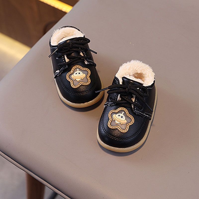 Téli hócipők kisgyerekeknek (1–3 év) - műbőr felsőrész, műanyag talp, csúszásmentes, karikatúra mintázat