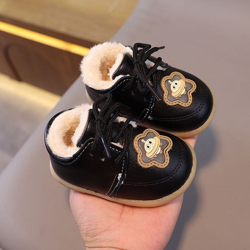 Téli hócipők kisgyerekeknek (1–3 év) - műbőr felsőrész, műanyag talp, csúszásmentes, karikatúra mintázat