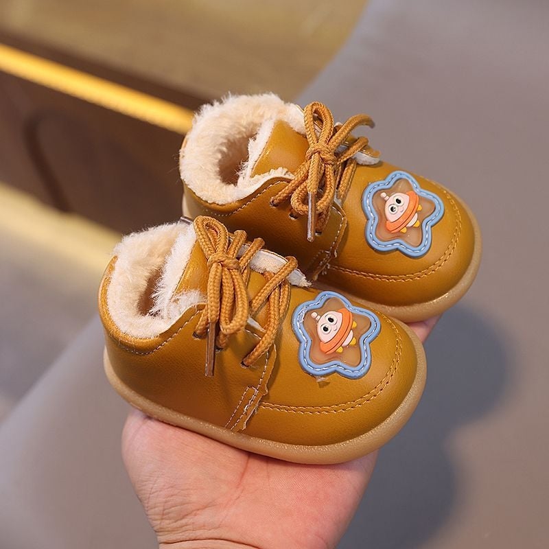 Téli hócipők kisgyerekeknek (1–3 év) - műbőr felsőrész, műanyag talp, csúszásmentes, karikatúra mintázat