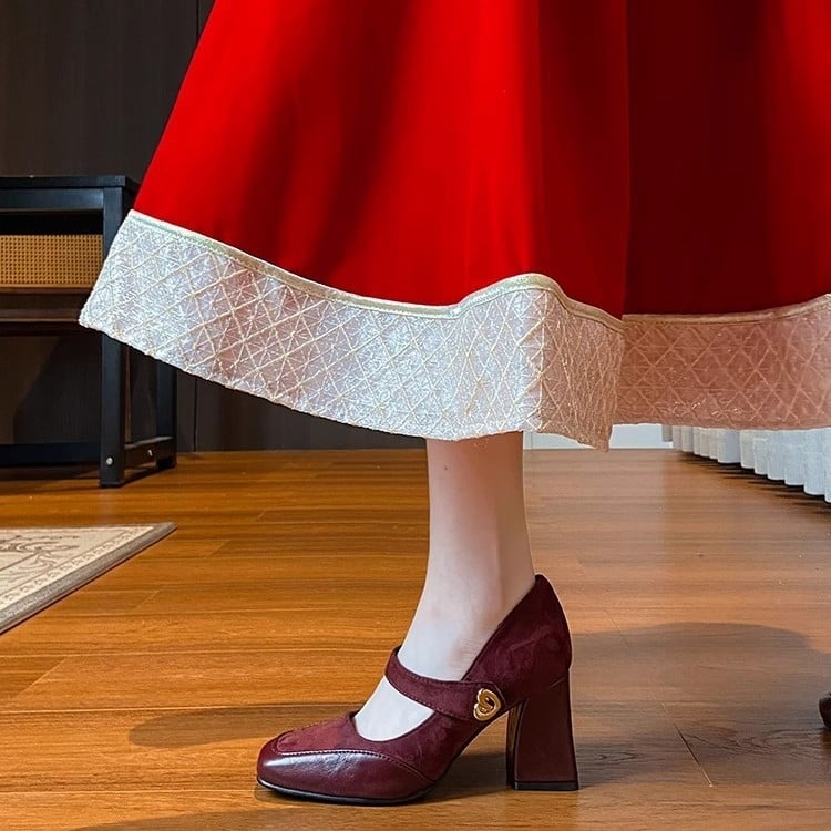 Ženske Mary Jane cipele – kvadratni vrh, gornji dio od mikrovlakana, debeli pet od 6–8 cm, zatvaranje Velcro