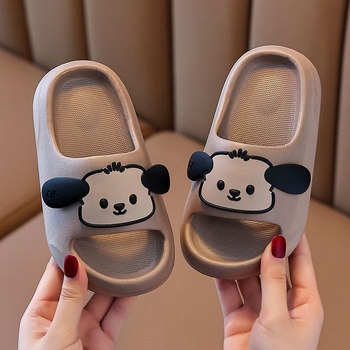 1–3 éves gyermekeknek mesefigurás papucs, beltéri csúszásmentes, nyári, vastag EVA talppal