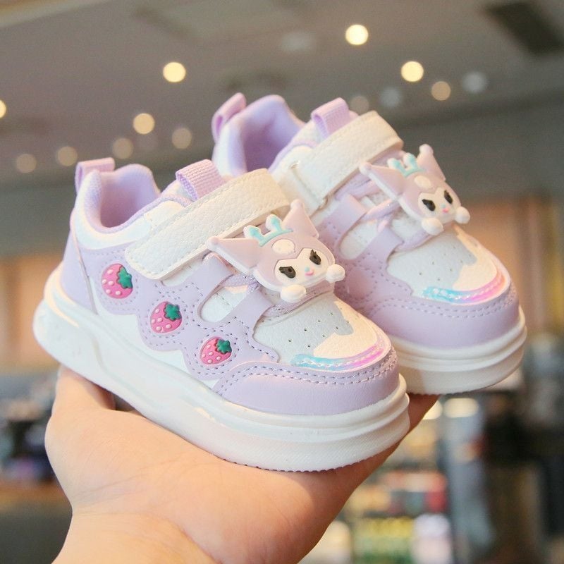 Lányoknak készült sneaker, műbőr felsőrész, légáteresztő, csúszásmentes, 12–36 hónapos korban