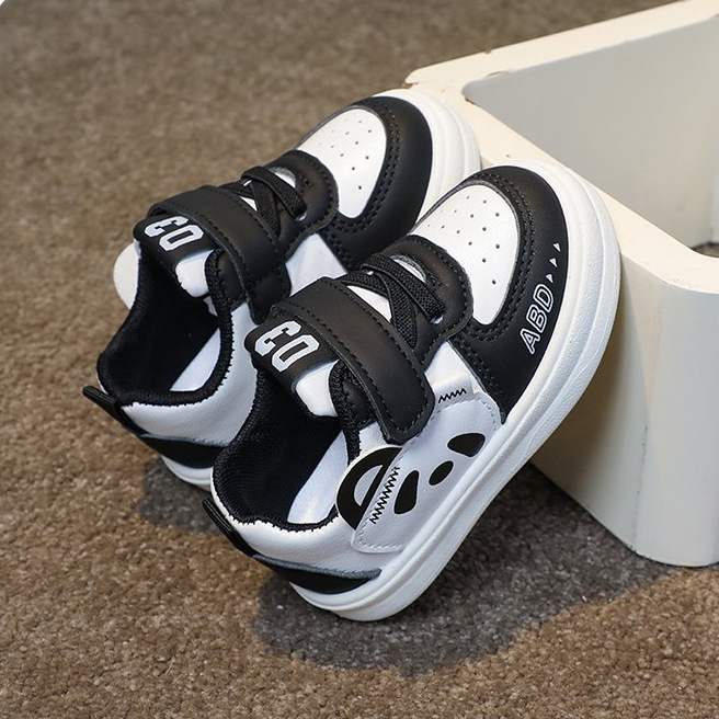 Fiús Futócipők, Vízálló és Csúszásmentes, Rajzfilm Mintázat, 12–36 hónapos korosztálynak