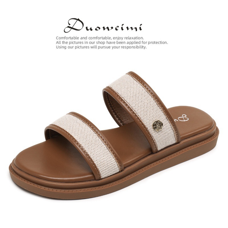 Vintage stílusú női szandál, slip-on kialakítás, PU felsőrész, gumírozott talp, pamut bélés