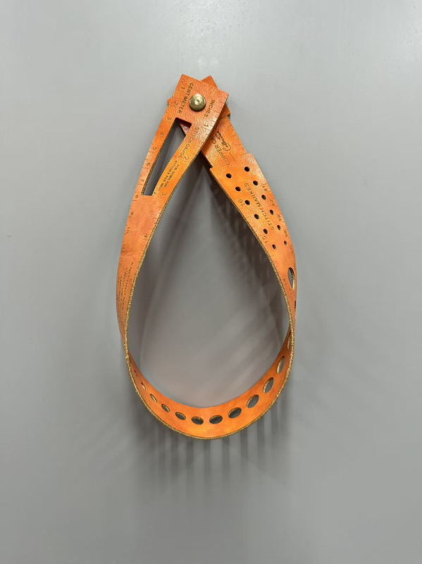 7-in-1 bőr mérőeszköz, bőrből készült konstrukció, 10 egység mérési tartomány