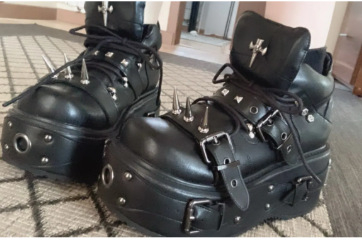 Pantofi cu platformă Lolita Punk Cosplay — vârf ascuțit, partea superioară PU, talpă din material compozit, platformă cu toc tip tort, înălțime toc peste 8 cm