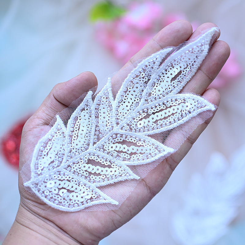 Δαντελένια εφαρμογή με χάντρες σε άνθος – Πολυεστέρας; κατάλληλη για νυφικά φορέματα, αξεσουάρ μαλλιών, παπούτσια, ρούχα, DIY; Μάρκα Jin Han Xuan