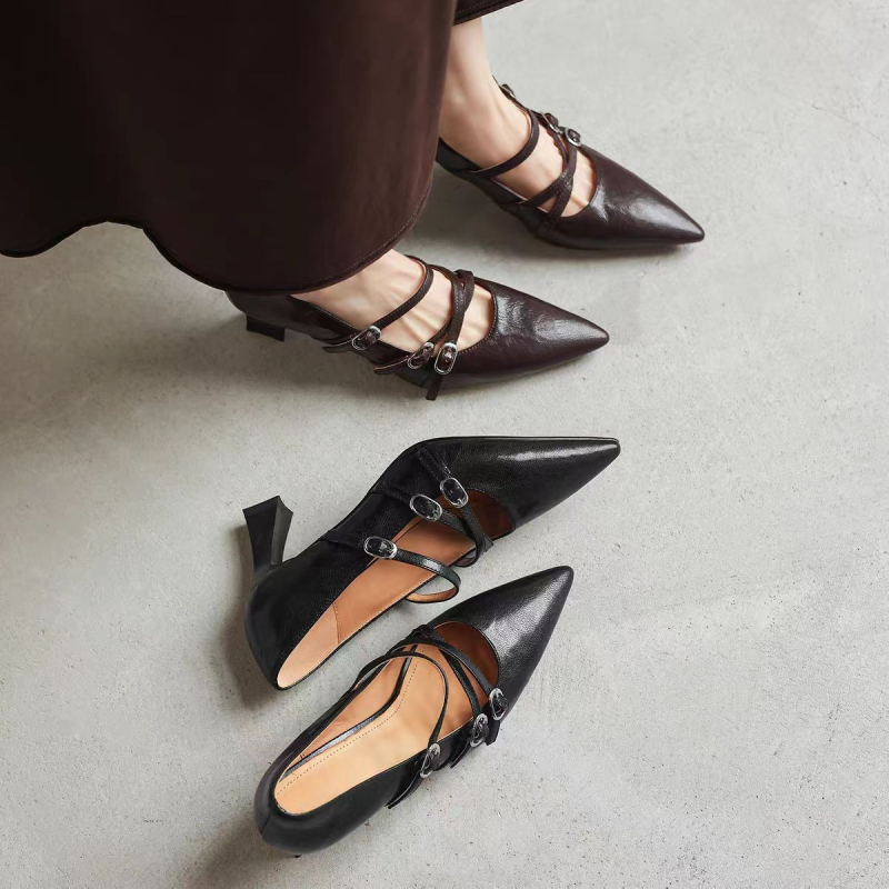 Pantofi Mary Jane cu vârf ascuțit, toc gros 3-6 cm, închidere cu cataramă, partea superioară PU