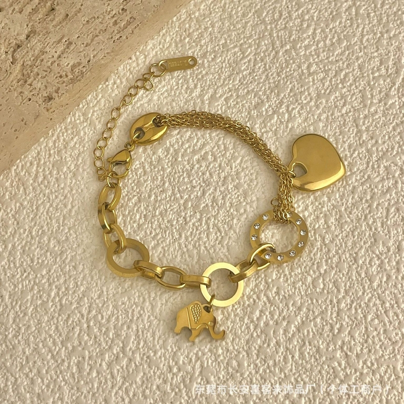 Европейска и американска трансгранична гривна от титаниева стомана за жени, корейски стил, неръждаема стомана, запазваща цвета, бижута с циркони с инкрустация от диаманти, семпли и модерни смесени стилове на едро.