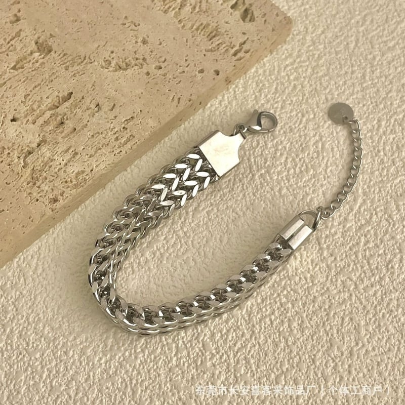 Европейска и американска трансгранична гривна от титаниева стомана за жени, корейски стил, неръждаема стомана, запазваща цвета, бижута с циркони с инкрустация от диаманти, семпли и модерни смесени стилове на едро.