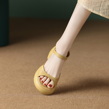 Peggy sandale cu bretele, din piele de vită, vârf rotund, interior microfibră