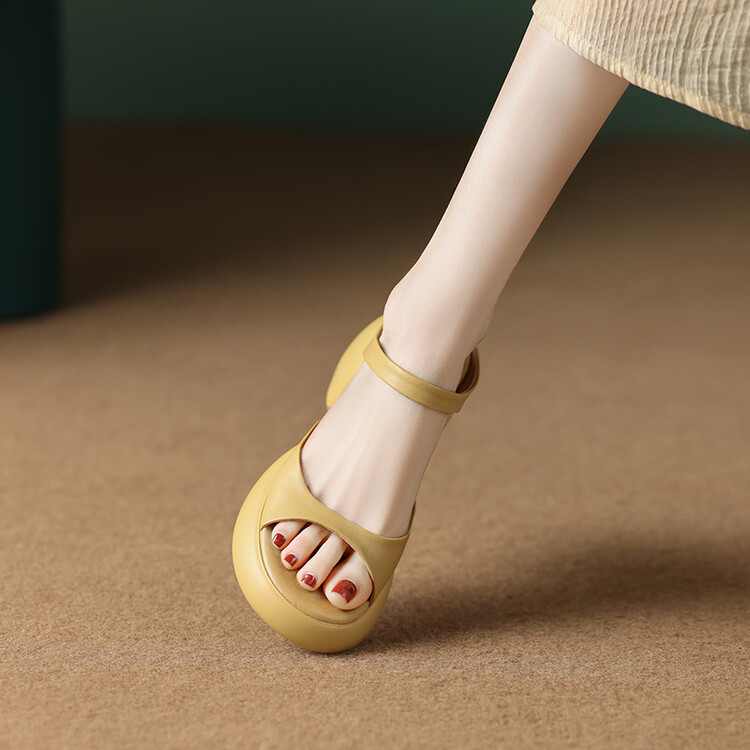 Peggy sandale cu bretele, din piele de vită, vârf rotund, interior microfibră