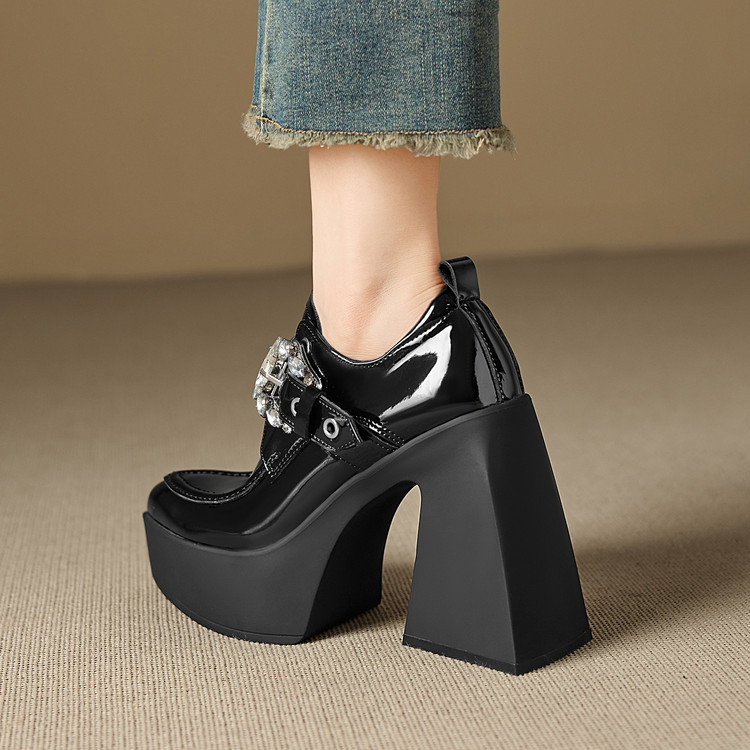 Pantofi Mary Jane — vârf rotund, toc mediu 3–6 cm, partea superioară din piele de vită, talpă din tendon de vită, căptușeală din piele de porc