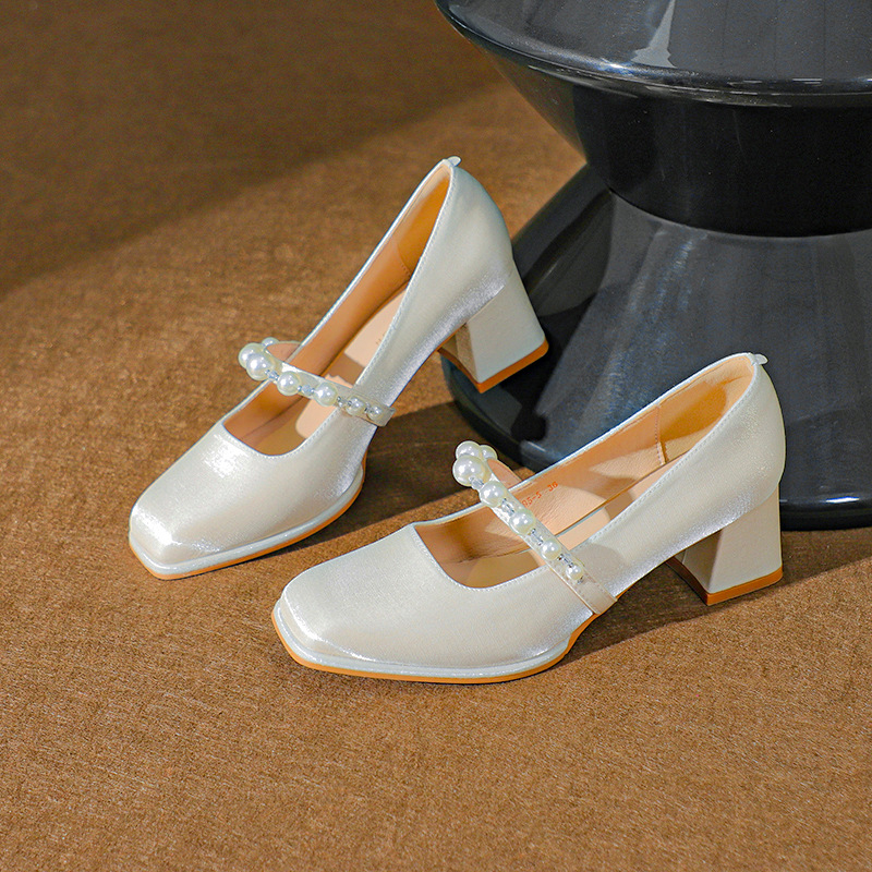 Pantofi Mary Jane pentru femei cu toc gros – partea superioară satinată, vârf pătrat, talpă din cauciuc, branț PU