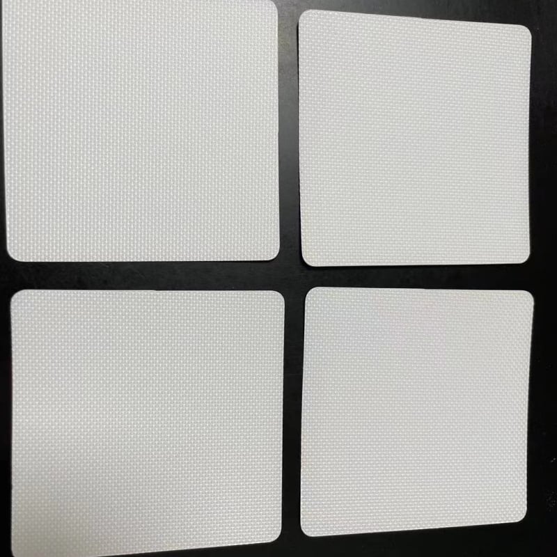 Sticker antiderapant pentru baie din PEVA Rubber, 0,8 mm grosime, sistem de adeziv acrilic, impermeabil, rezistent la abraziune