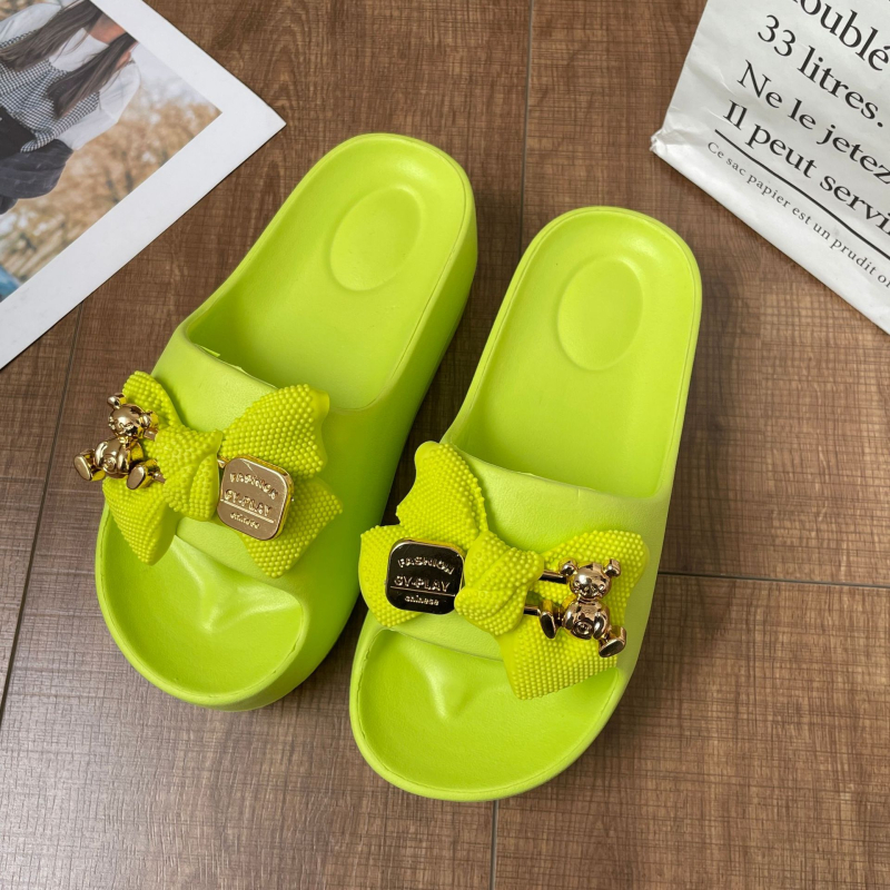 Ženske EVA papuče za plažu – EVA gornji dio, EVA potplat, debljina potplata 3–5 cm, injekcijska tehnologija potplata, prozračne i lagane